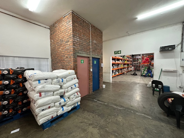 To Let commercial Property for Rent in Maitland Western Cape